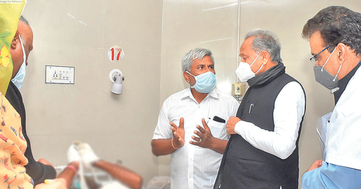 Gehlot directs to provide best possible med aid, says govt stands with victims